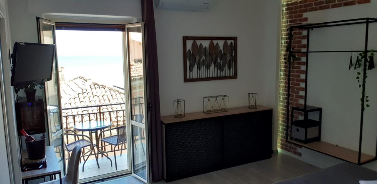 Bed and Breakfast Dame Crotone Exterior foto